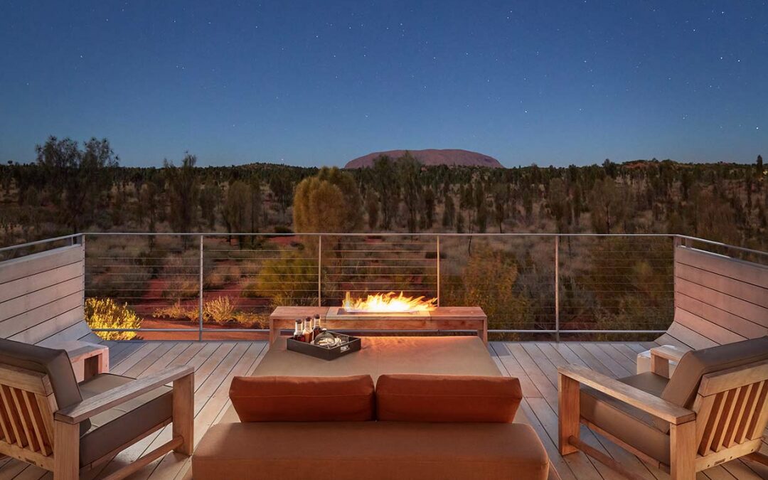 Travel Guide: Longitude 131˚, Uluru